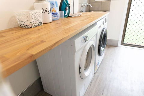 Peaceful Studio Close To Shops, Motorway, National Forest & Koalas! - Events Australia 3