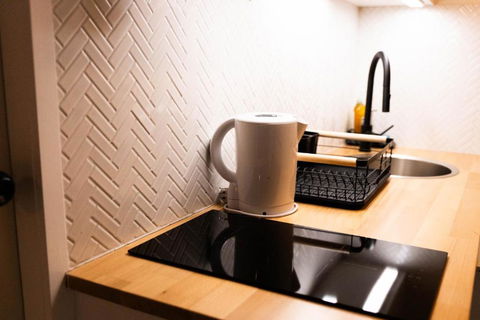 Peaceful Studio Close To Shops, Motorway, National Forest & Koalas! - Events Australia 1