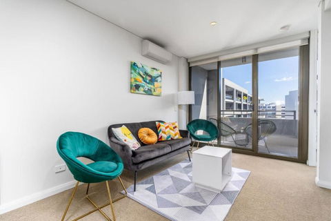 Parliamentary Triangle 1BR Apartment - Events Australia 0
