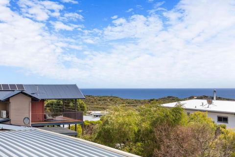 Peaceful And Renovated Original Beach House With Sweeping Views Of Gracetown - Events Australia 1