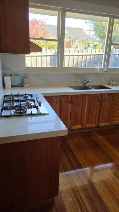 Pakenham Villa - Tourism Bookings 3