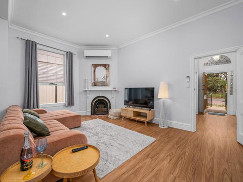 Palm Cottage - Events Australia 1