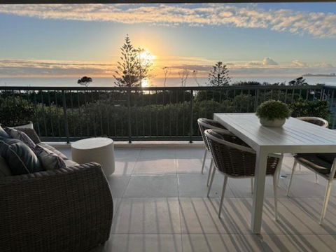Panoramic Ocean View 2 Bed 2 Bath - Events Australia 0