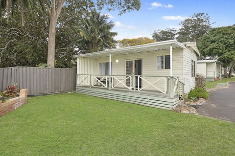 Paradise Palms Caravan Park - Events Australia 1