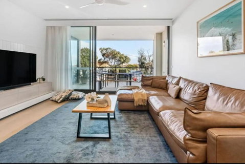 Parkvue 11 What A Spot - Events Australia 1