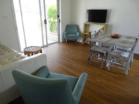 Passat Holiday Units - Unit 1 - Tourism Bookings 3