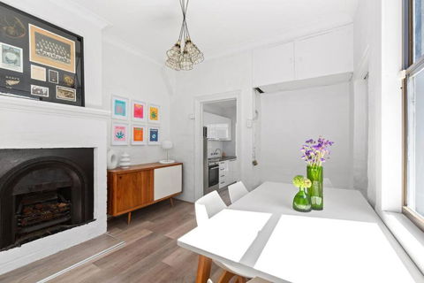 Peaceful 2 Bedroom With Private Backyard And BBQ - Events Australia 1