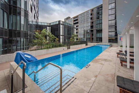 Penthouse Apartment In Belconnen - Events Australia 0