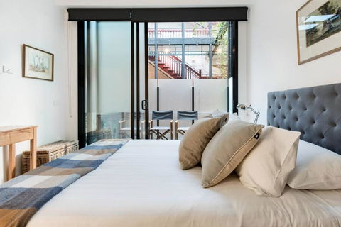 Paterson 1911 - Upmarket Terrace In Vibrant Fitzroy - Events Australia 3