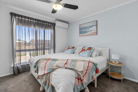 Percys Beach House Moonta Bay - Accommodation Europe 3