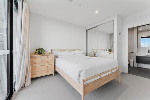 Perfect Location 1-Bed With Balcony, BBQ & Parking - Events Australia 2