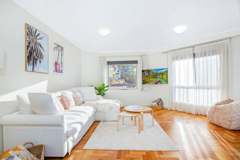 Perfect Manly Retreat, In The Heart Of Manly, Family & Couple Friendly Apartment With CAR SPOT - Tourism Bookings 0