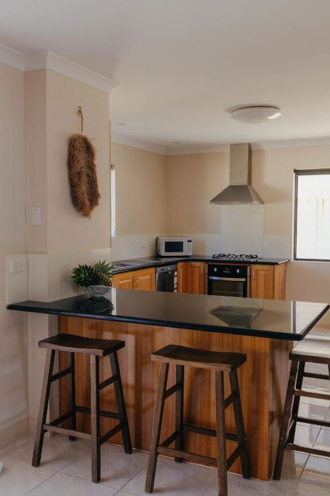 Pet Friendly Townhouse - Events Australia 3