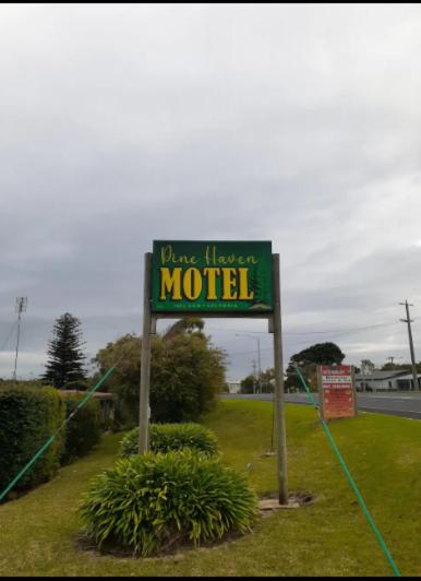 Pinehaven Motel - Events Australia 0