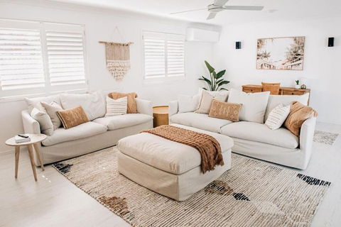 Prime Location With Pool - Walk To Coolum Beach - Events Australia 1