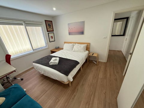 Private 1 Bedroom Apartment Near Beach And Shops - Tourism Bookings 0