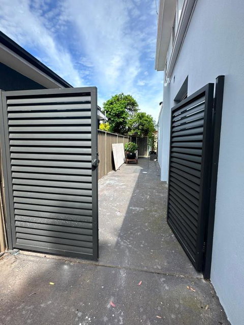 Private, Local Living Studio In Mascot, Airport - Events Australia 3