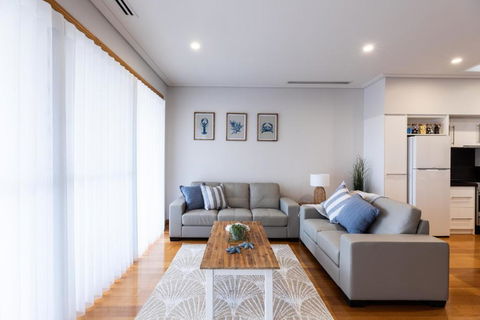 Promenade Unit 4 - Events Australia 1