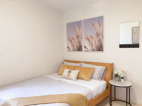 Quaint Double Or Queen Room - Mins To Stations&UNSW - Shared Bathroom - Tourism Bookings 0