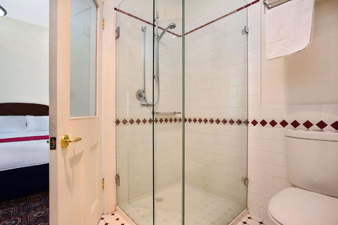 Quality Hotel Bentinck - Accommodation Europe 2