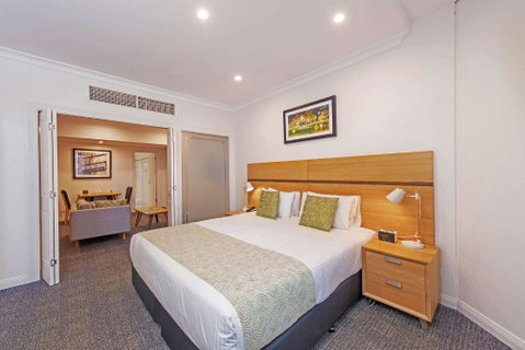 Quality Apartments Adelaide Central - Accommodation Europe 1