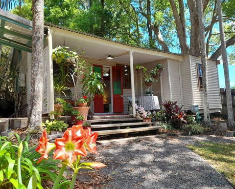 Quirky Cottage In Centre Of Maleny, Walk Everywhere - Events Australia 0