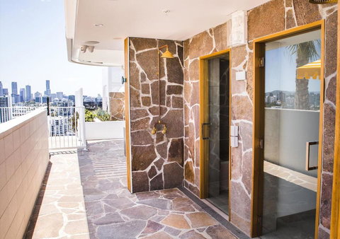 Rambla At South City SQ - Tourism Bookings 2