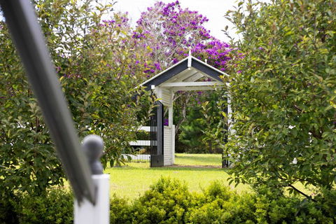 Rambling Roses - Events Australia 1