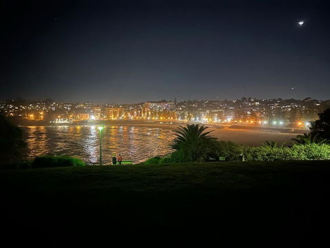 Randwick Luxury 2 Bed Apt - Accommodation Europe 3