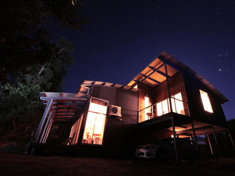 At The Gap Holiday Home - Tourism Bookings 2