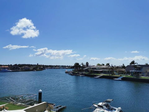 Attached Self Service Waterfront Whole Villa - Sydney - Tourism Bookings 0