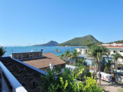 Aura Unit 12 - Shoal Bay - Events Australia 1