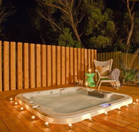 Azure Beach Retreat - Spa Luxury - Events Australia