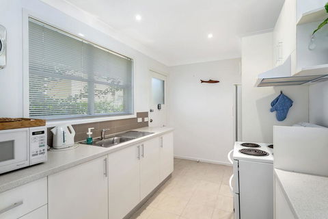 Bagnall Avenue, 1 - Accommodation Europe 2