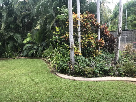 Bali Inspired Hideaway With Tropical Villa & Plunge Pool - Events Australia 2