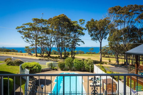 Ballingalla Apartments - By The Golf Course - Events Australia 0