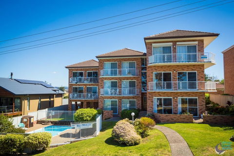 Ballingalla Apartments - By The Golf Course - Events Australia 1