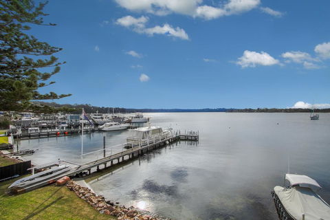 Bancroft Bay Frontage - Tourism Bookings 3