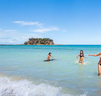 Barlings Beach Holiday Park - Events Australia