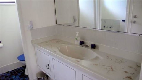 BARRELS AT BOOMERANG - Events Australia 1