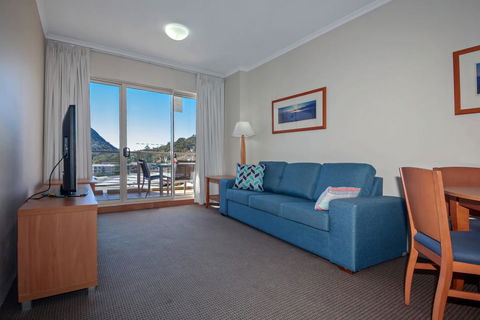 Barrington, 713/35-45 Shoal Bay Road - Events Australia 2