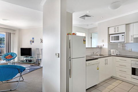 Barrington, Unit 814/43-45 Shoal Bay Road - Events Australia 1