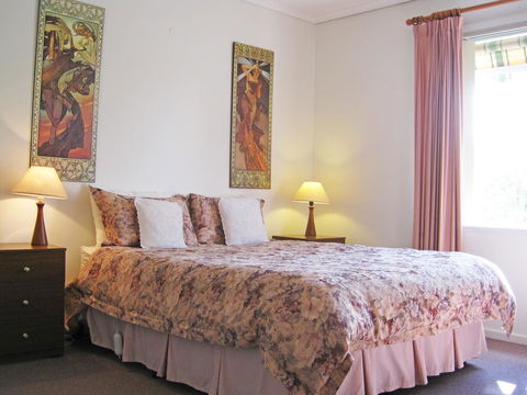 Basedow Units Tanunda - Tourism Bookings 2