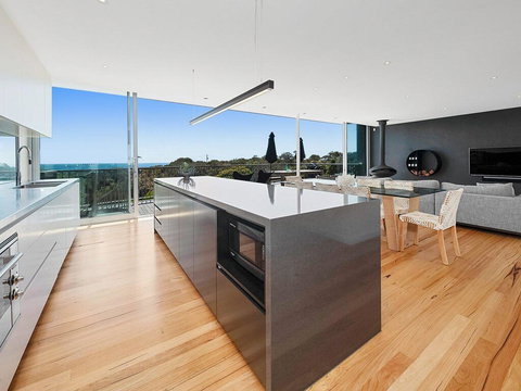 Bay Vista - Amazing Bay Views With The Beach At Your Doorstop! - Events Australia 2