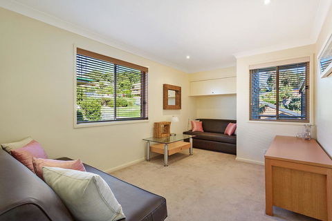 Beach Breakers Apartment - Stunning Views - Events Australia 3