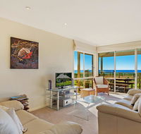 Beach Breakers Apartment - Stunning Views - Events Australia
