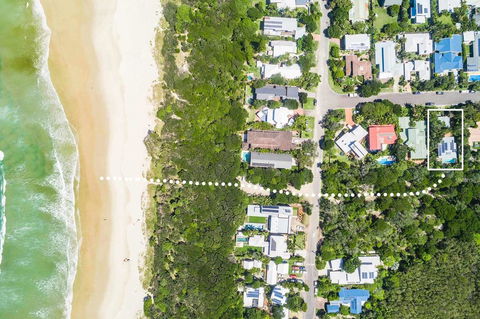 Beach Chalet - Accommodation Europe 2