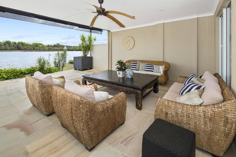 Beach House @ The Cove - Events Australia 3