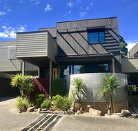 Beach Retreat Townhouse - Tourism Bookings