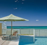 Beach Suites - Accommodation Europe